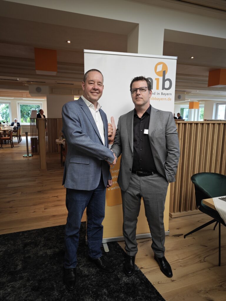 Oliver Gebert and Fabian Ewal, president of the MiB